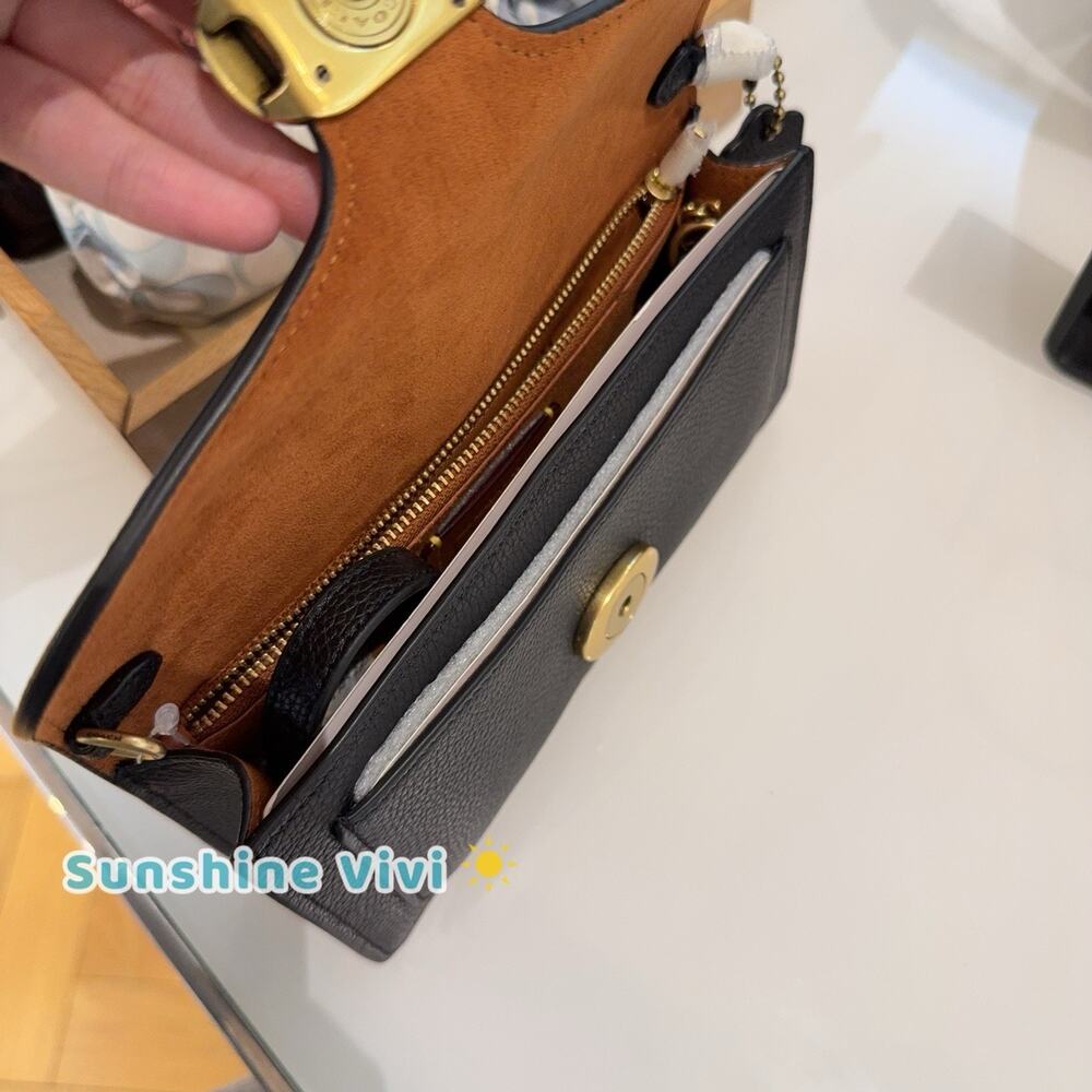 NWT Coach TABBY CE772 Chain Clutch Shoulder Bag Crossbody Brass black Leather - Picture 4 of 9